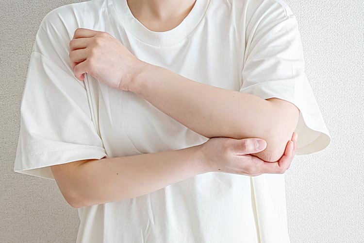 肘の痛みイメージ